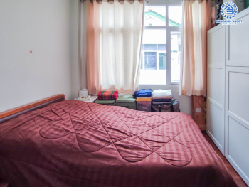 *****บ้านมือสอง ม.รสา สแปนิช คอร์ทยาร์ด รามอินทรา หลังมุม เนื้อที่ 53.6 ตร.ว. ฟังก์ชัน 3 ห้องนอน 3 ห้องน้ำ จอดรถได้ 2 คัน Facilities ครบครัน บนทำเลเชื่อมต่อหลายเส้นทาง ถ.ลาดปลาเค้า, ถ.รามอินทรา, ถ.เกษตร-นวมินทร์ ใกล้ทางด่วน "รามอินทรา-อาจณรงค์" และ เซ็นทรัลรามอินทรา